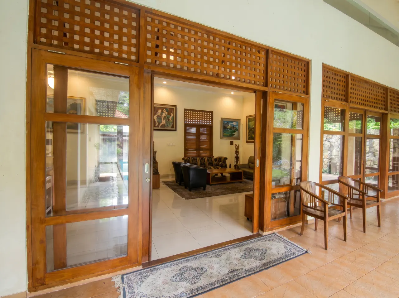 Jasa foto property jogja, tampak depan homestay modern